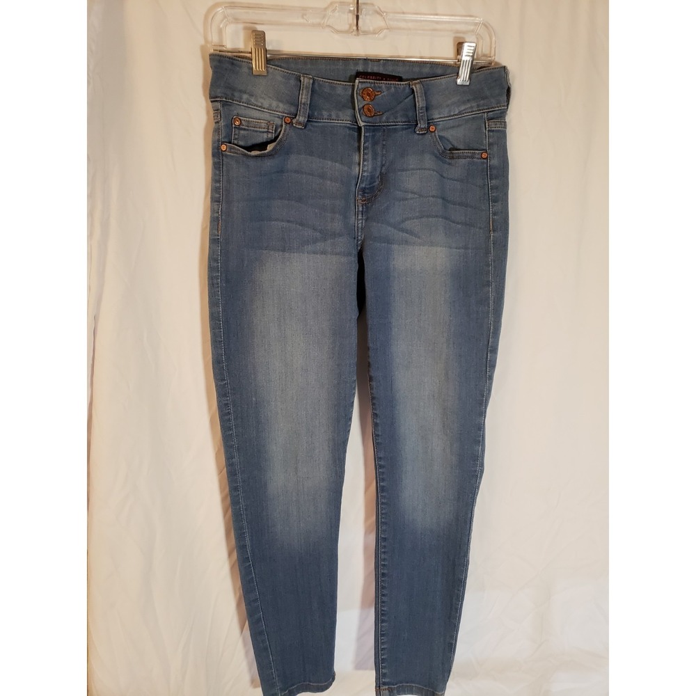 Women's Celebrity Pink Skinny Jeans Size 7